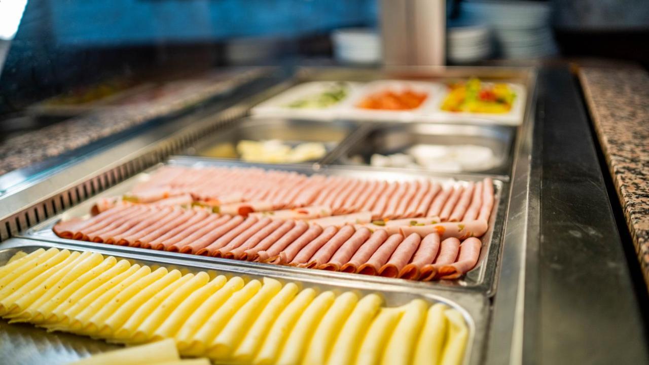 Kupelne Domceky - Kupele Cerveny Klastor Smerdzonka Exteriör bild